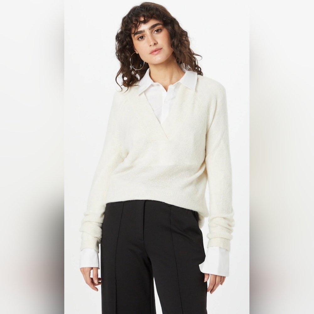ICHI White Alpaca Wool Sweater Size Small